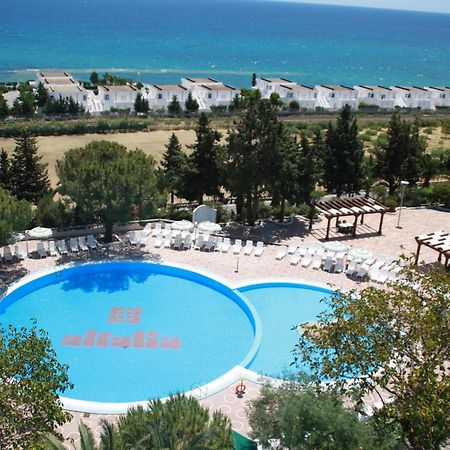 Hotel Villaggio Club Altalia Brancaleone Exterior photo